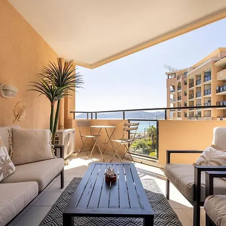 L'azur Avec Terrasse Vue Et Esterel, Piscine Pres Des Plages